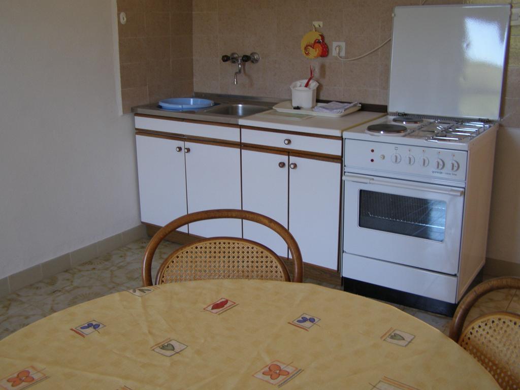 Apartment Marija Brbinj Экстерьер фото